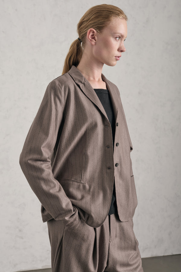 Giacca foderata in panno di lana leggero gessato, mano cashmere | 1019.CFDTREW322.31