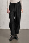 Pantalone gamba larga con tasche a filetto diagonali in panno di lana leggero gessato, mano cashmere | 1019.CFDTREW324.10