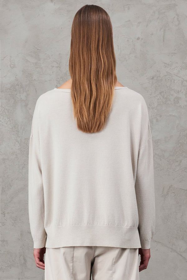 Oversized  viscose and wool knit . boxed shaped, boat neck | 1010.CFDTRV11462.01