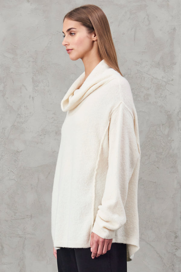 Oversize alpaca and wool knit. wide neck | 1010.CFDTRV12471.02