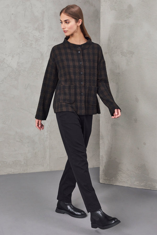 Comfort fit jacket in embossed checked stretch wool blend | 1010.CFDTRVC120.08