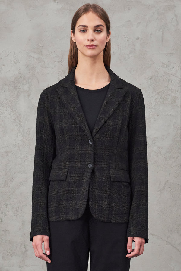 Two-buttons regular fit jacket in embossed checked stretch wool blend | 1010.CFDTRVC123.06