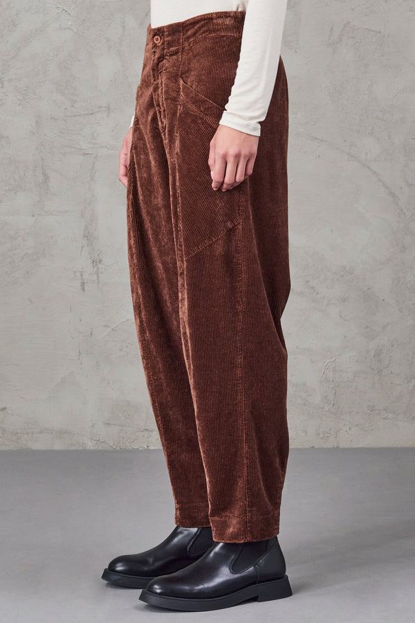 Low crotch cargo pant in stretch cotton and viscose corduroy | 1010.CFDTRVQ263.08