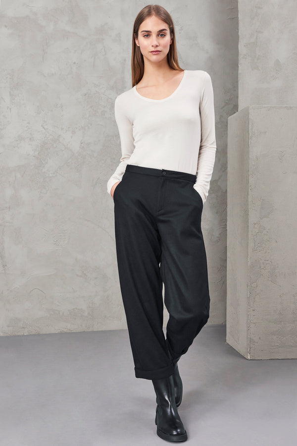 Comfort fit pant in light boiled wool with viscose georgette inserts | 1010.CFDTRVV313.10