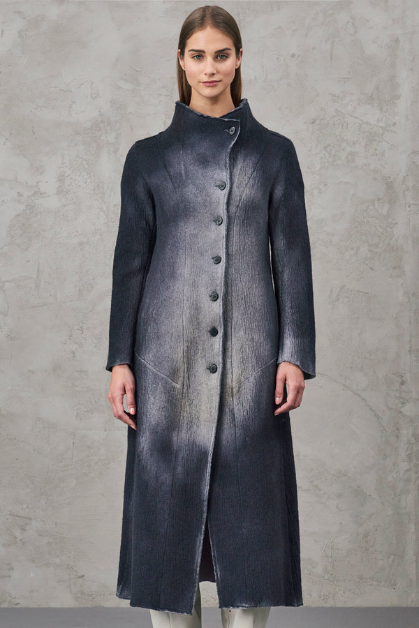 Sprayed long slim fit coat in boiled wool knit | 1010.CFDTRVX332H.112