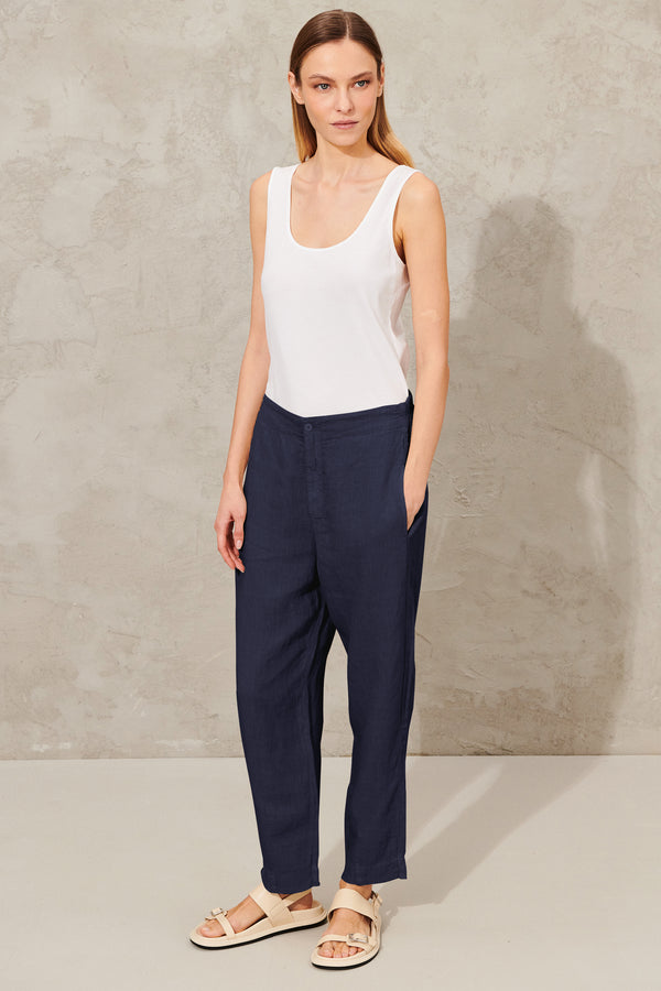 Comfort fit linen trousers. back with elastic waist | 1011.CFDTRWD132.05