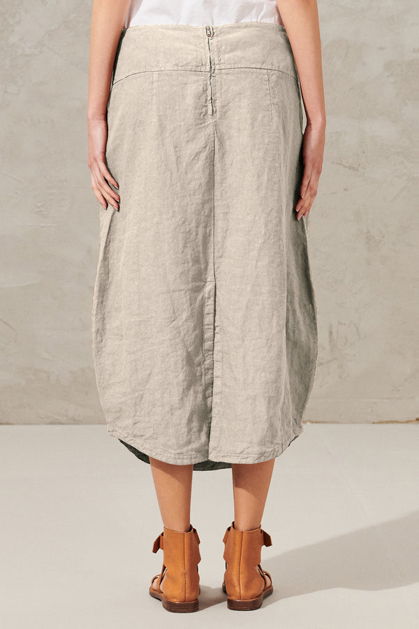Linen skirt with pockets and back slit | 1011.CFDTRWD139.21