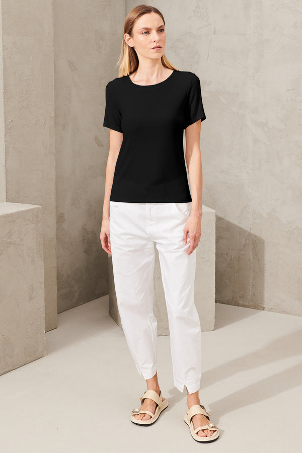 Slim fit t-shirt in light stretch ribbed modal.insert in viscose georgette on the roundneck and cuff | 1011.CFDTRWI180.10