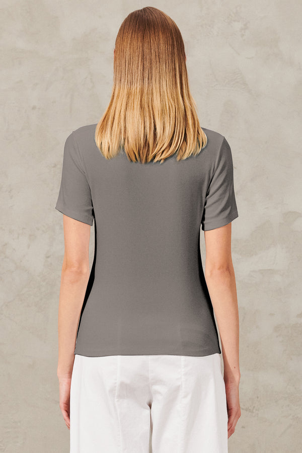 Slim fit t-shirt in light stretch ribbed modal.insert in viscose georgette on the roundneck and cuff | 1011.CFDTRWI180.12