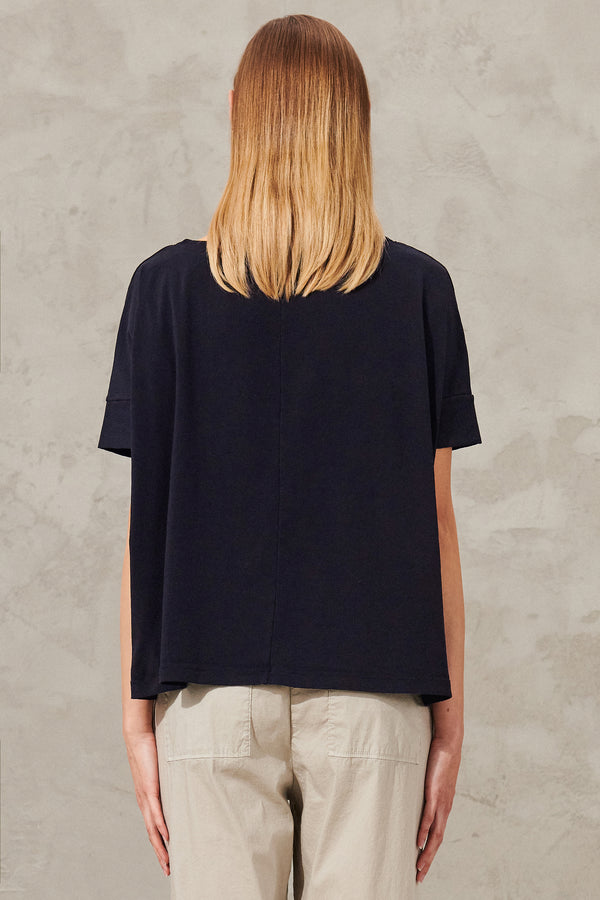 Oversize-t-shirt aus stretch-baumwolljersey mit u-boot-ausschnitt | 1011.CFDTRWJ192.05