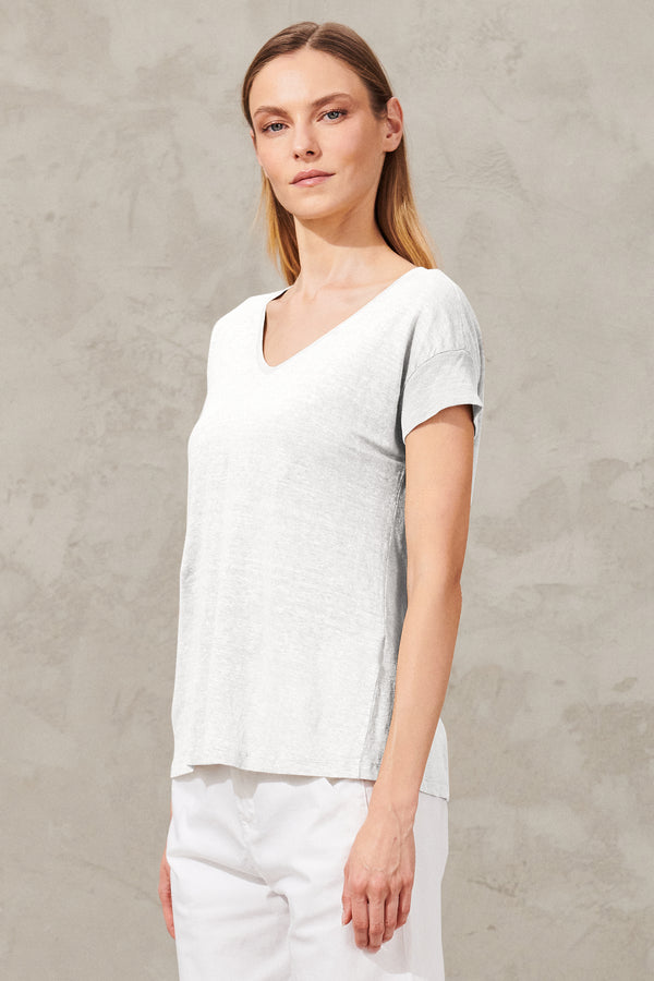 V-neck t-shirt in linen jersey with knitted inserts on the neck and sleeves | 1011.CFDTRWK208.00