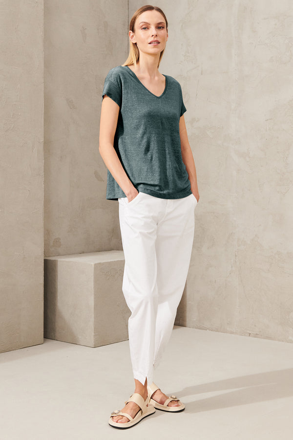V-neck t-shirt in linen jersey with knitted inserts on the neck and sleeves | 1011.CFDTRWK208.25