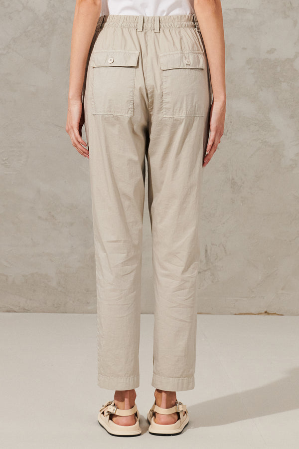 Pantalone regular-fit in cotone stretch con elastico in vita | 1011.CFDTRWM227.21
