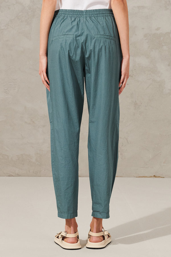 Pantalone comfort fit in tela di cotone con elastico in vita | 1011.CFDTRWN230.25