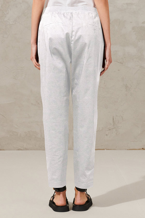 Pantalon coupe slim en coton extensible avec ceinture au dos en maille élastique | 1011.CFDTRWO241.00