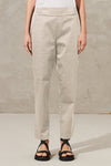 Pantalon coupe slim en coton extensible avec ceinture au dos en maille élastique | 1011.CFDTRWO241.21