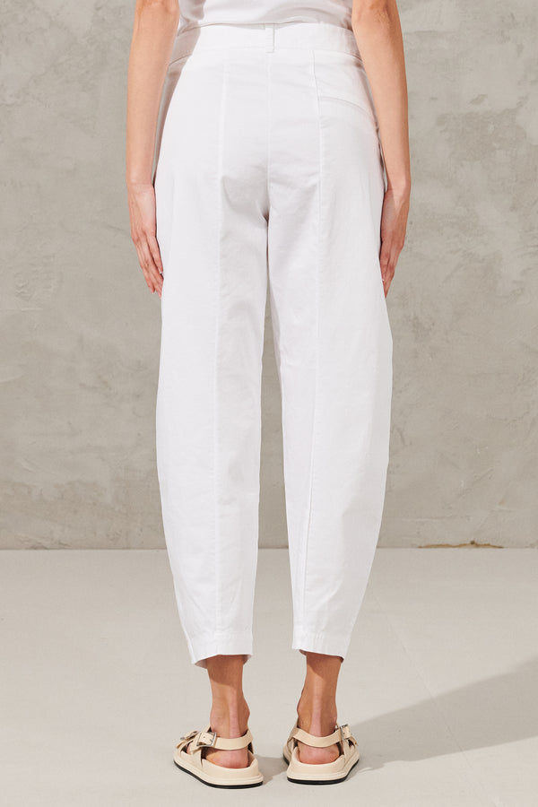 Pantalon coupe confort en satin de coton extensible | 1011.CFDTRWO245.00