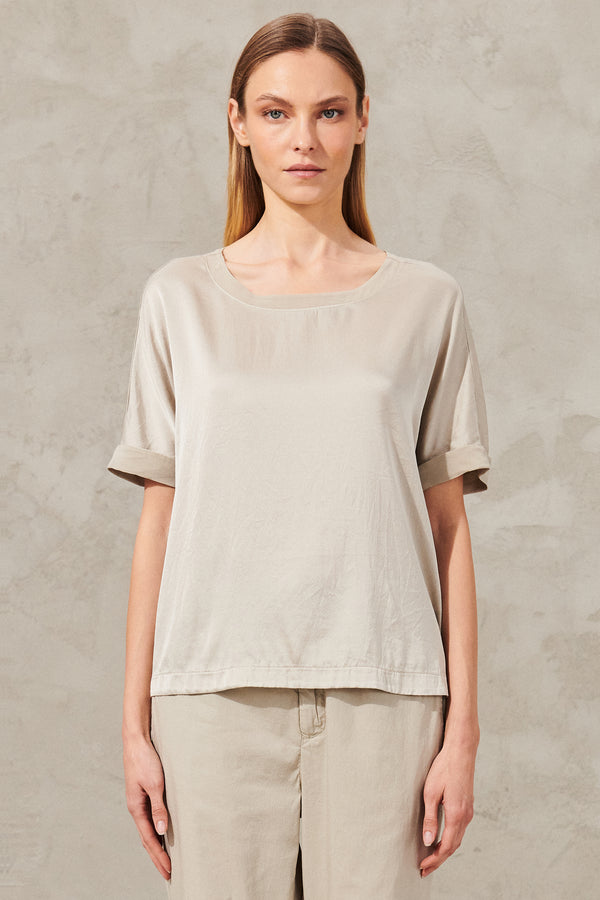 T-shirt manica a chimono in raso di seta stretch con inserti in georgette di seta | 1011.CFDTRWU301.21