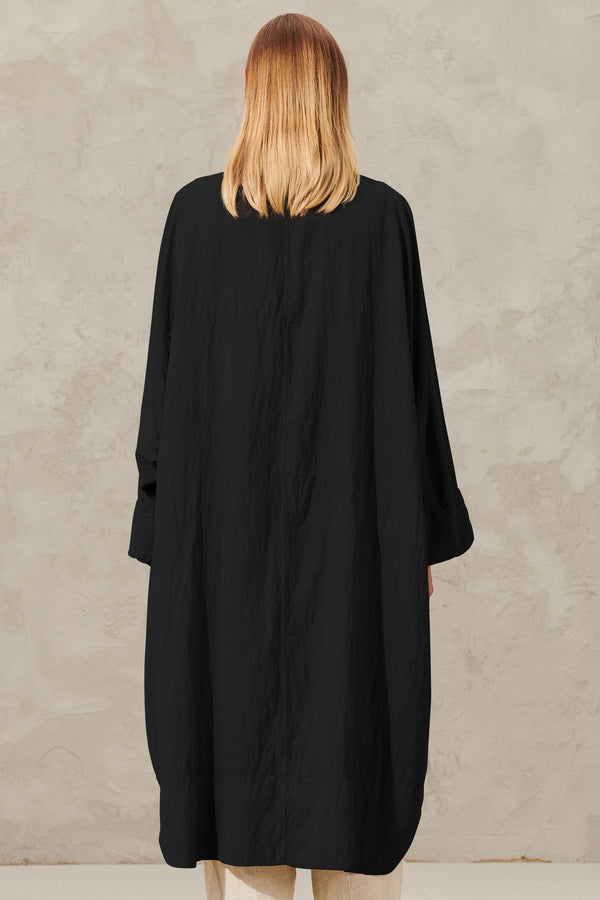 Oversized trenchcoat mit kimonoärmeln aus seiden-nylon-voile | 1011.CFDTRWV312.10