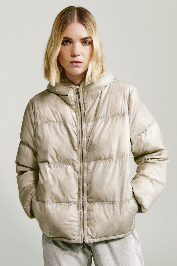 Blouson court à capuche en duvet véritable 50 grammes. modèle teint en pièce « evolution » | 1013.CFDTRY21560E.U01