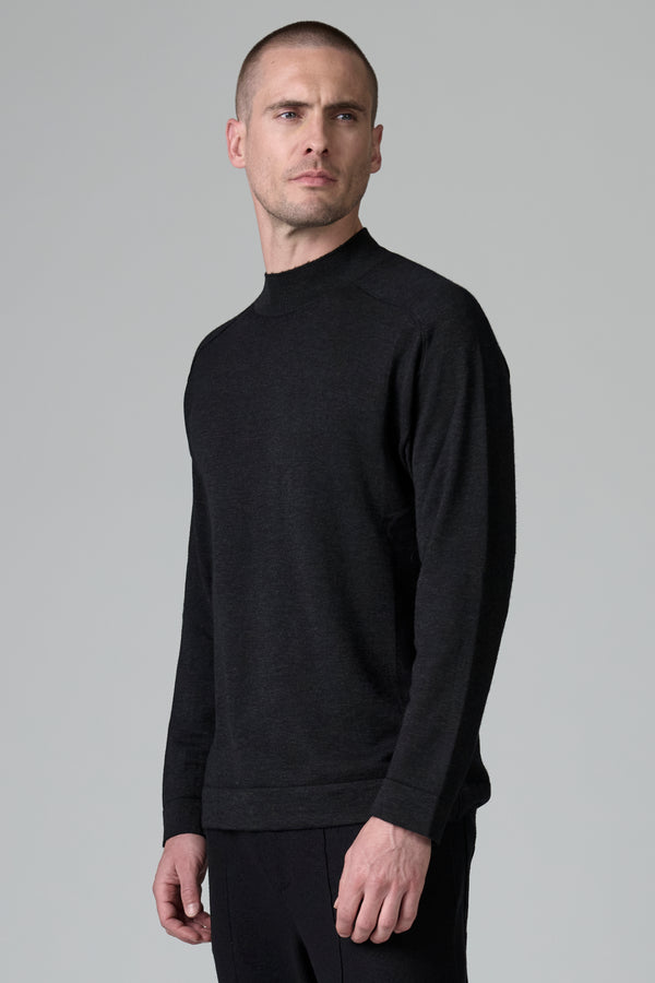 Loose-fit vanisé turtleneck knit in viscose and wool | 1016.CFUTRB13481.U312