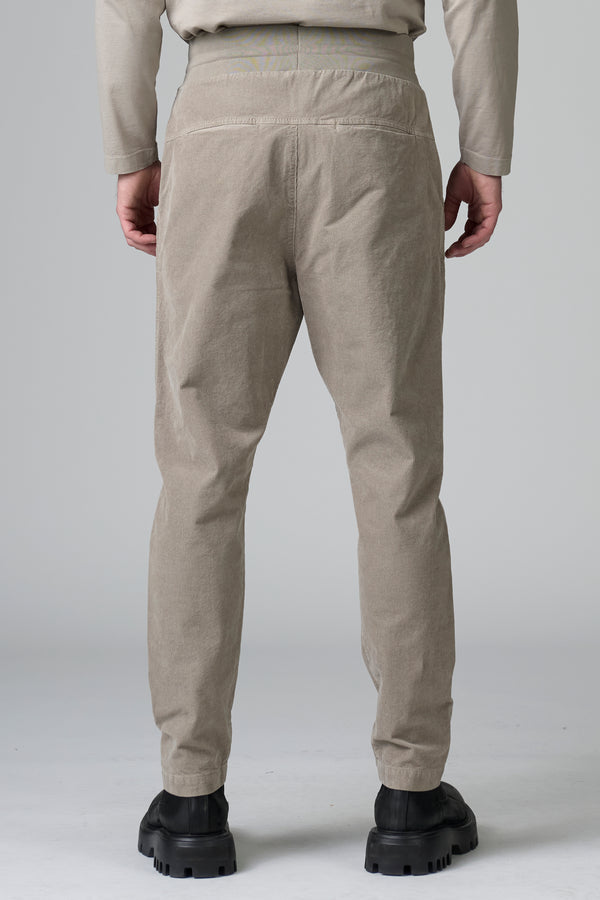 Loose-fit jogging trousers in pixel effect velour | 1016.CFUTRBC121.U02