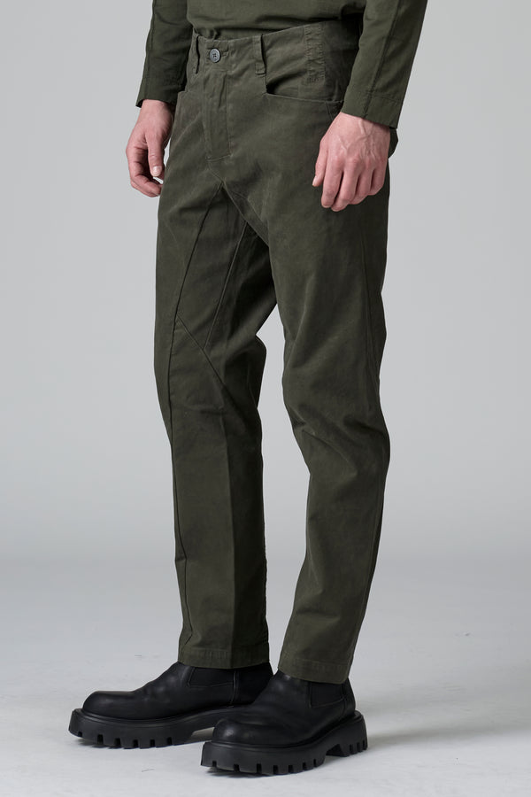 Regular fit ergonomic trousers in compact stretch cotton gabardine | 1016.CFUTRBD131.U09