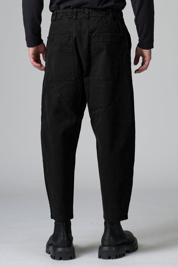 Pantalon tobi style japonais, ample et ajusté, en gabardine de coton stretch émerisé | 1016.CFUTRBD133.U10