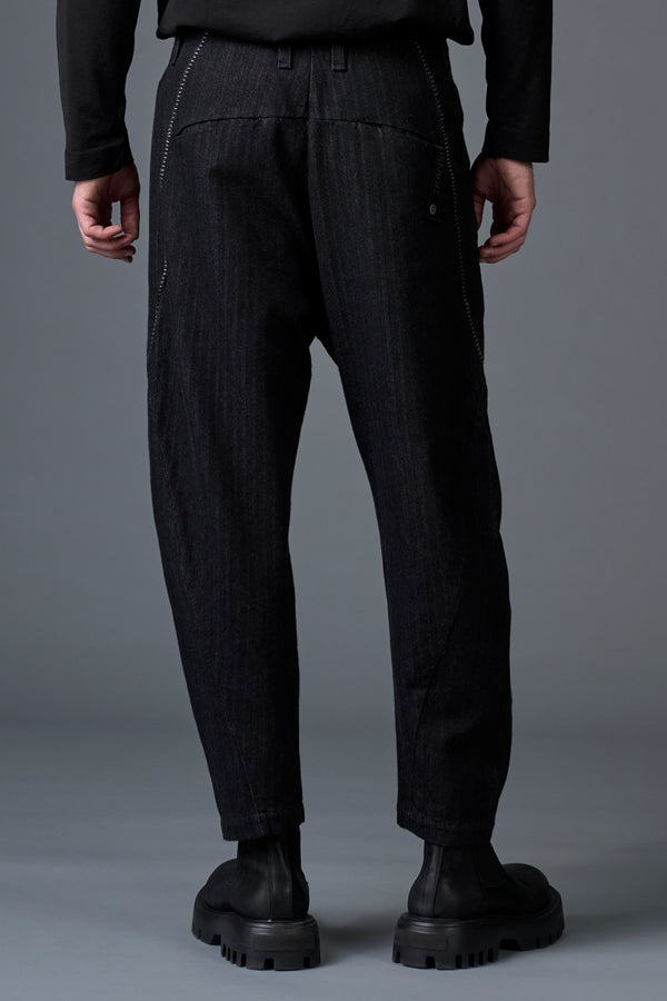 Pantalone ergonomico in spinato di cotone e lana con cucitura a filo grosso in contrasto | 1016.CFUTRBH171.U310