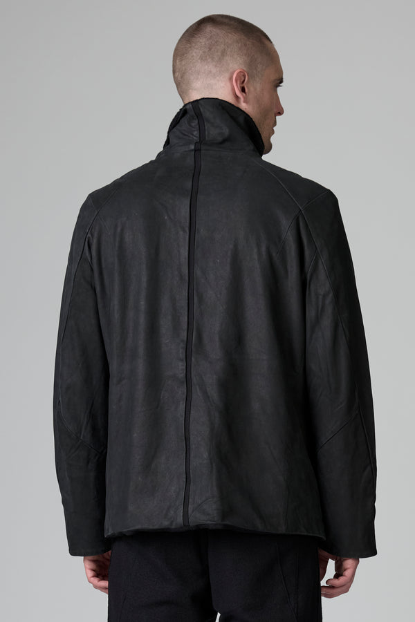 Veste militaire zippée coupe droite en cuir ciré avec applications en drap de laine vierge | 1016.CFUTRBQ261.U10