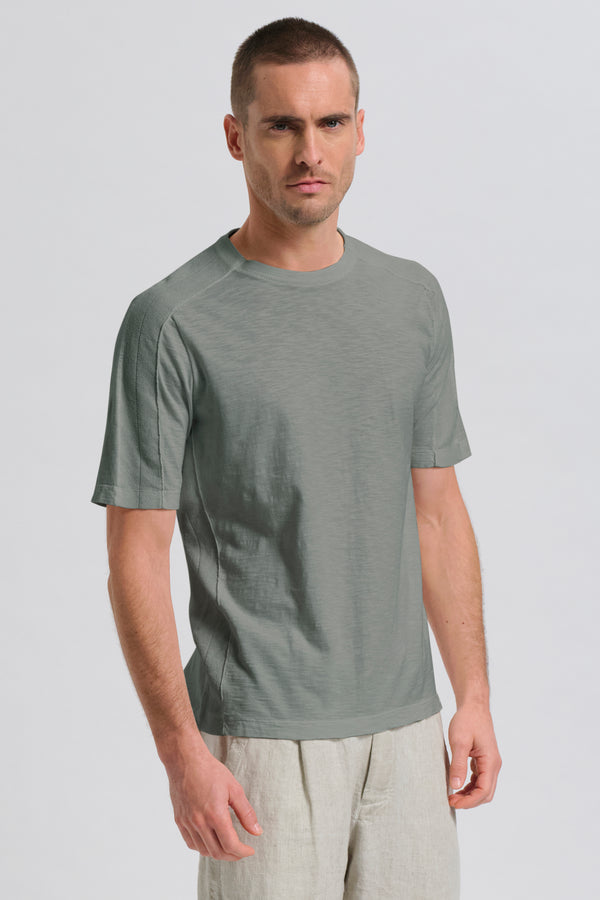 T-shirt coupe loose en jersey malfilé de coton flammé avec applications en maille avec point chevron | 1017.CFUTRC5400.U13