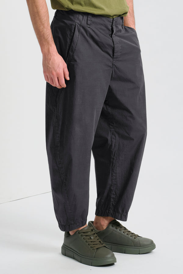 Pantalone tobi in tela di cotone con tasche posteriori a toppa e gambe sagomate | 1017.CFUTRCB111.U12