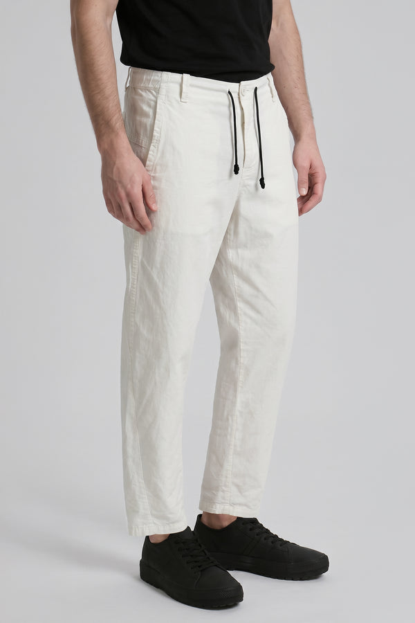 Tobi-Hose im Loose Fit aus dichtem Leinen-Baumwoll-Gewebe mit elastischem Komfortbund hinten | 1017.CFUTRCE140.U01