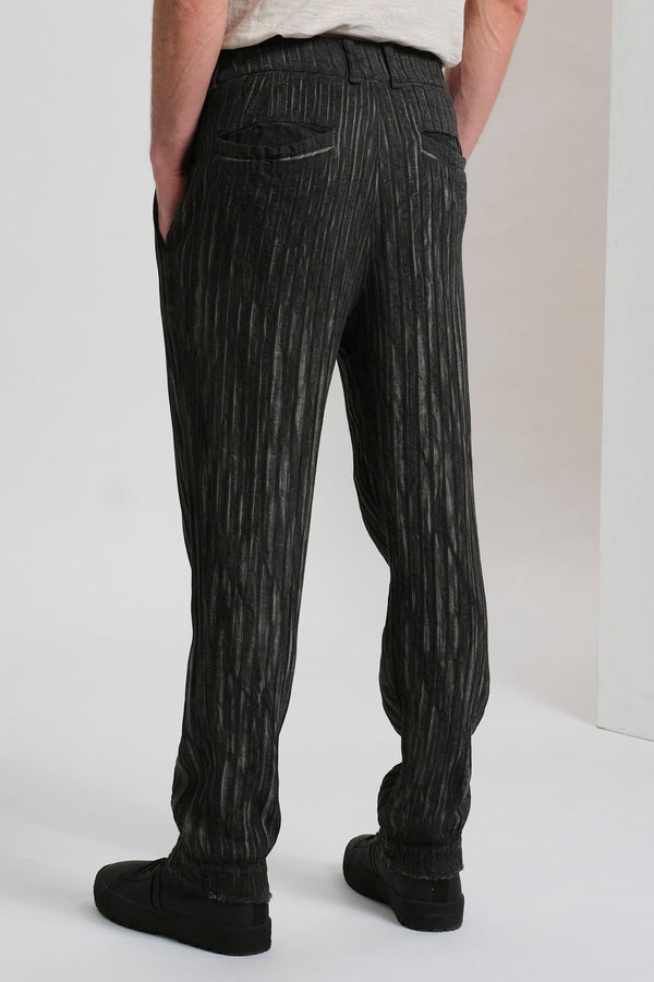 Cold-dyeing loose fit trousers in textured pinstripe viscose | 1017.CFUTRCJ190E.U210