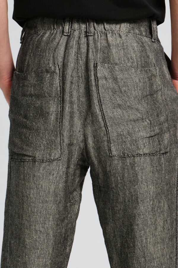 Pantalone con pieghe frontali loose fit in fìl a fìl di lino. cintura elastica dietro e tasche poster | 1017.CFUTRCK200.U302