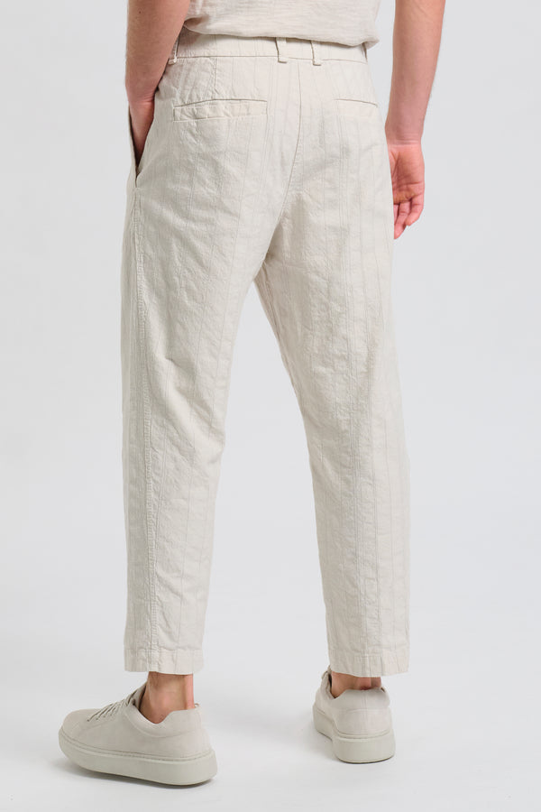 Loose fit trousers with front pleats in thick and striped slub cotton | 1017.CFUTRCL210.U302