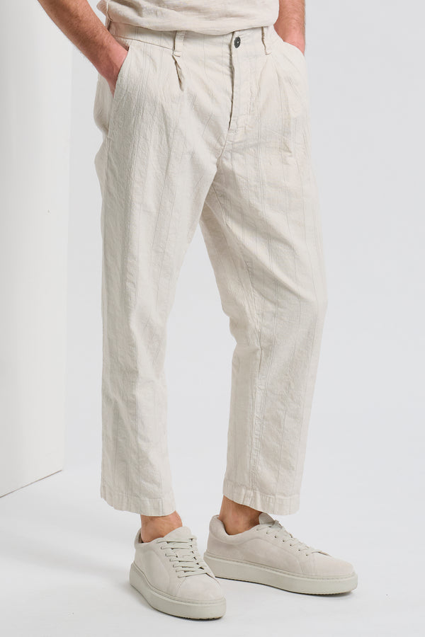 Loose fit trousers with front pleats in thick and striped slub cotton | 1017.CFUTRCL210.U302