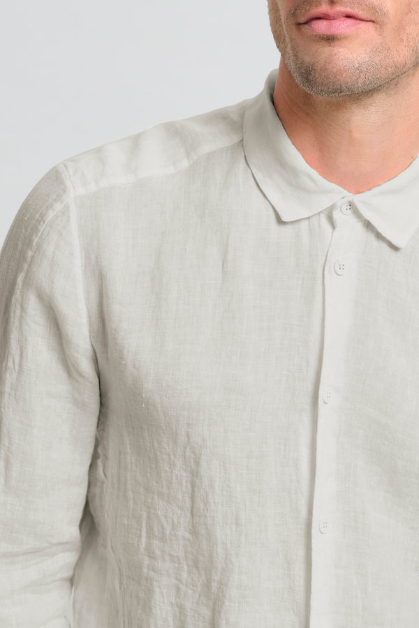 Camicia loose- fit in tela leggera di lino | 1017.CFUTRCV310.U02