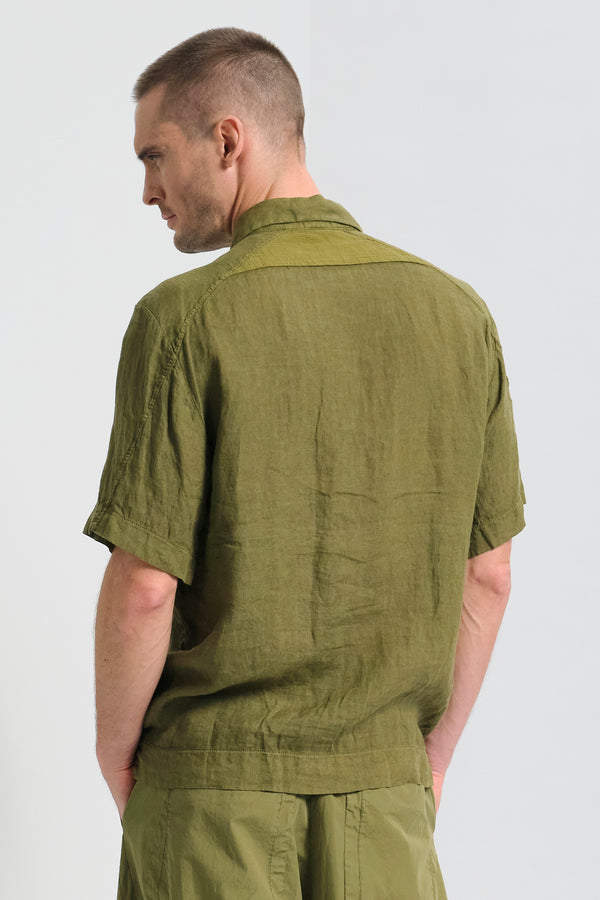 Camicia loose-fit manica corta in tela leggera di lino | 1017.CFUTRCV312.U08