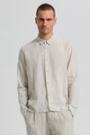 Chemise coupe loose en coton et lin léger rayé avec coutures au point peigne sur les épaules | 1017.CFUTRCW320.U02
