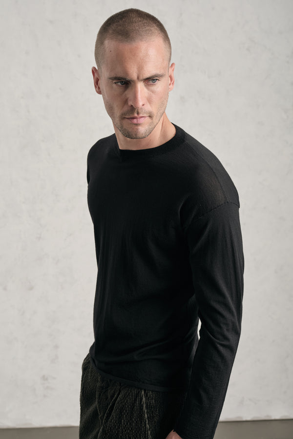 Maglia girocollo loose-fit in lana vergine | 1019.CFUTRE11462.U10