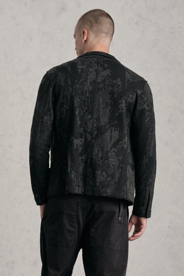 Giacca regular-fit in maglia jacquard di lana e viscosa. collo sciallato con ricamo a mano | 1019.CFUTRE21562.U310