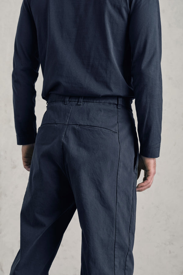 Chino im Loose Fit aus gebürsteter Stretch-Baumwolle mit vorderseitigen, kleinen Bundfalten | 1019.CFUTREC120.U05