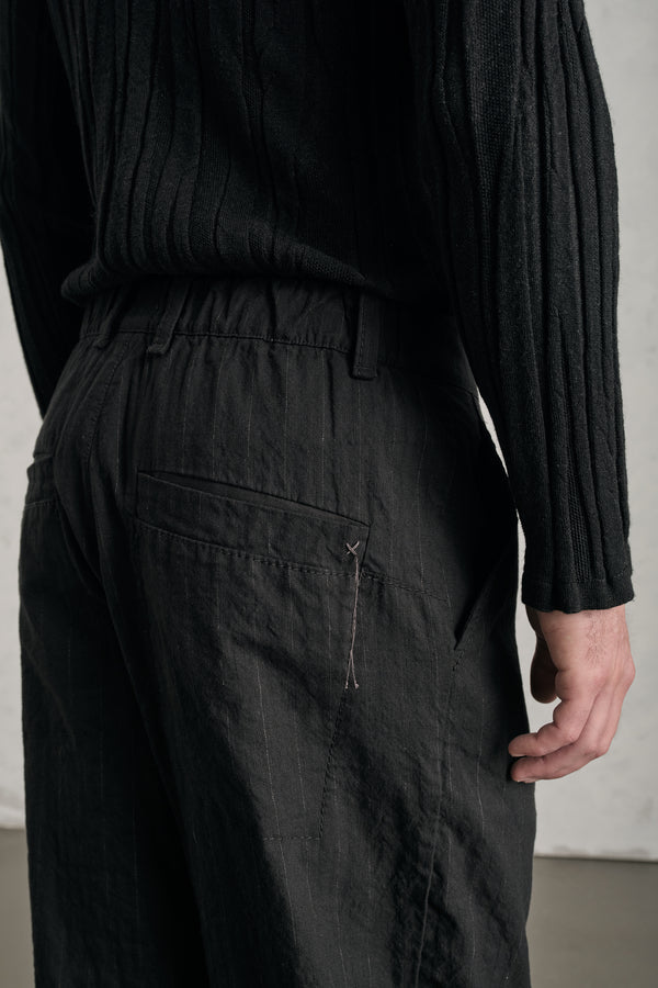 Pantalon tobi loose en tissu rayé et chiné de coton mélangé avec détails faits main | 1019.CFUTREI181.U310