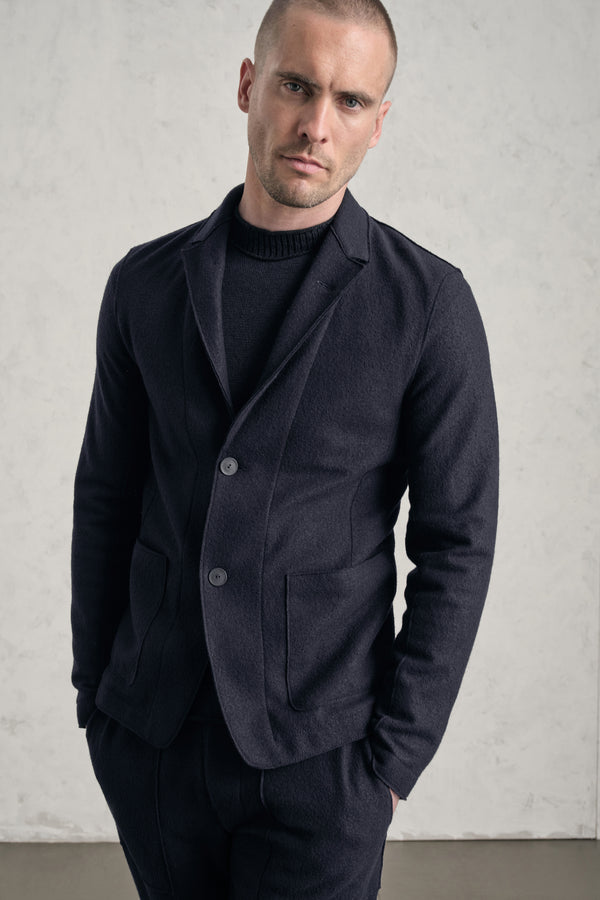Giacca regular-fit in panno di lana | 1019.CFUTREK202.U05