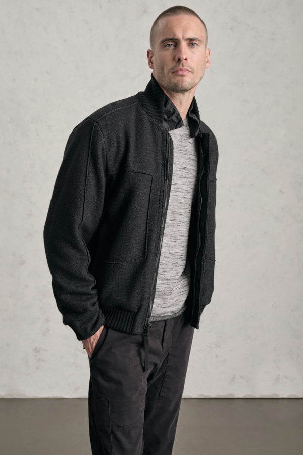Giubbino reversibile regular-fit in nylon water repellent fuori e spinato di lana e viscosa dentro | 1019.CFUTREN230WR.U10