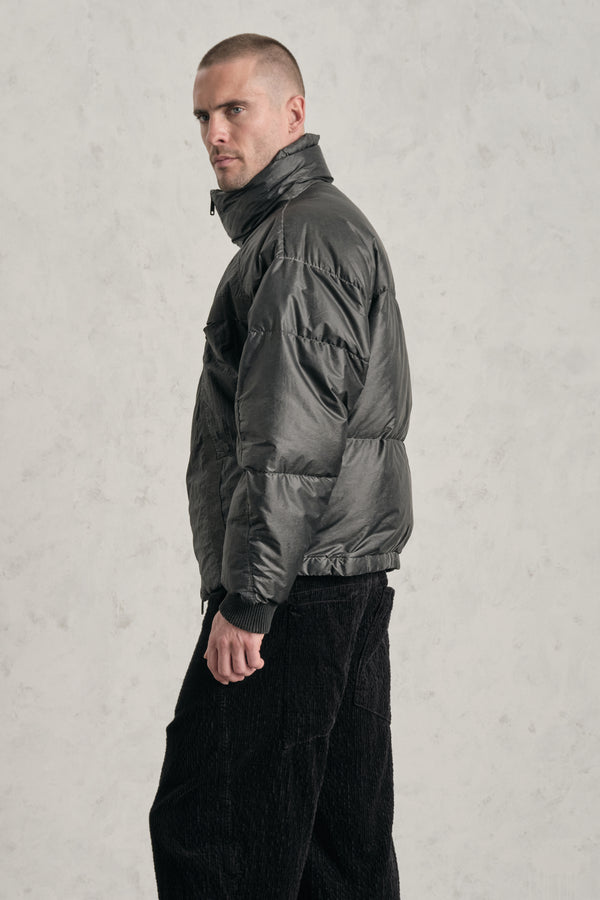 Oversize-Jacke aus Gänsedaunen aus Nylon in Crinkle-Optik außen und innen kaltgefärbt | 1019.CFUTREN233E.U210