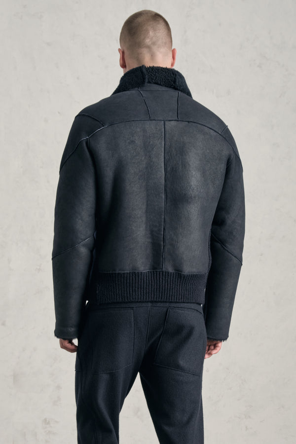 Jacke im Regular Fit aus Lammfell mit Zwei-Wege-Zipper aus Metall und Strickeinsätzen | 1019.CFUTRES281.U05