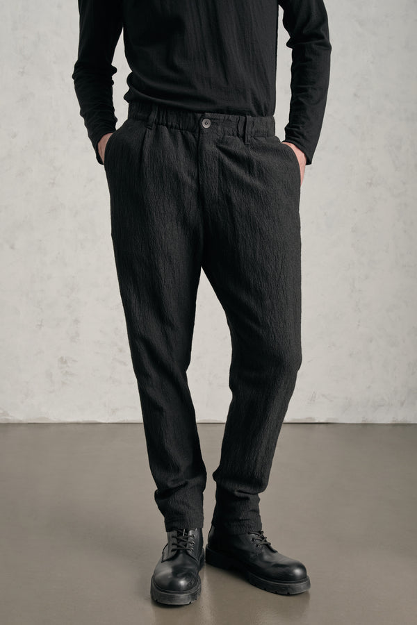 Chino regular-fit in seersucker di misto viscosa con cintura confort con elastico | 1019.CFUTREV312.U12