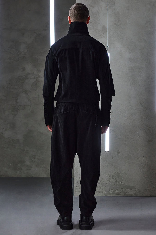 Oversize-jumpsuit aus glattem samt, mit reißverschluss und doppelärmeln | 1010.CFUTRVC126.U10